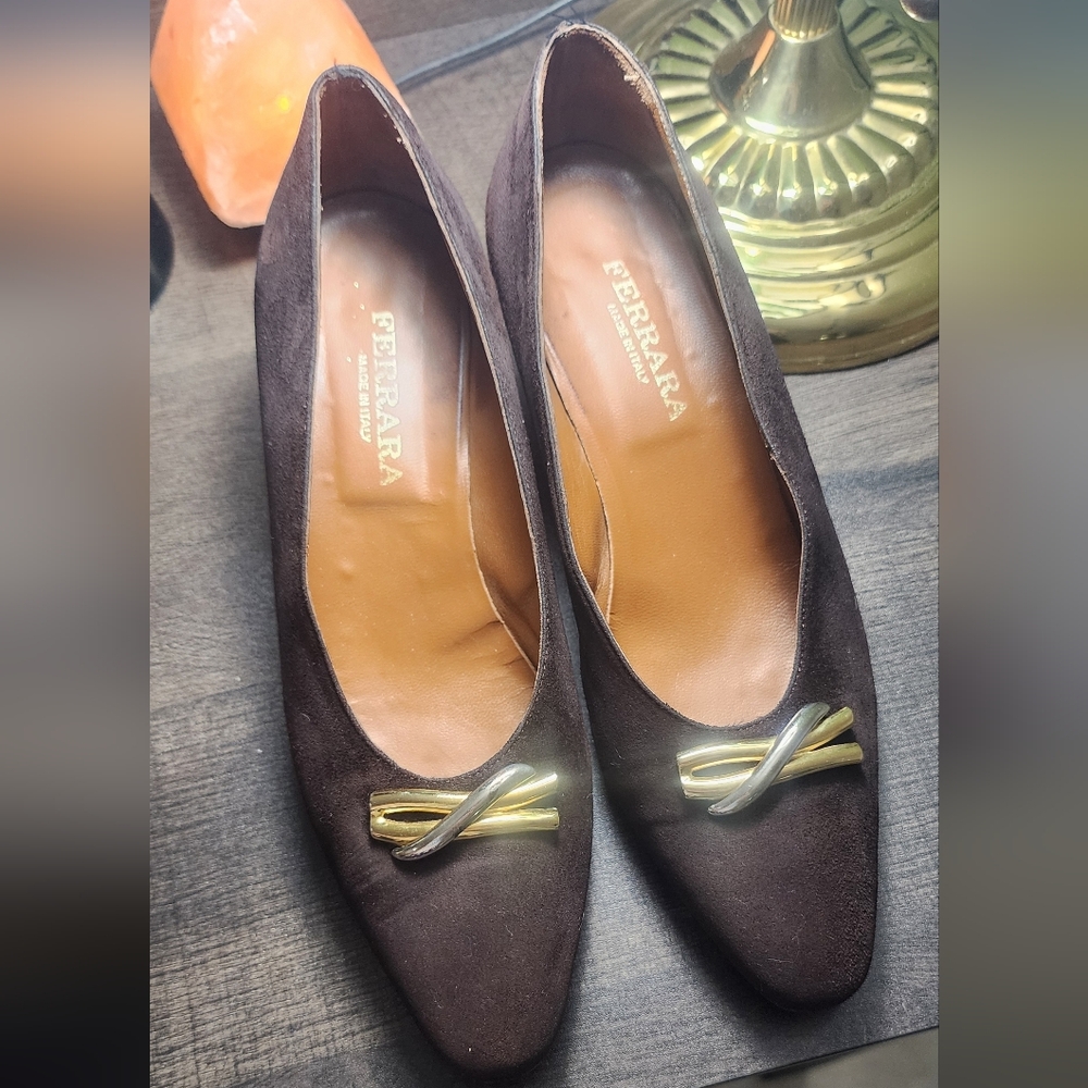 Ferrara Women's Brown Suede Pumps with Gold Accent, Size 8.5, Made In Italy.